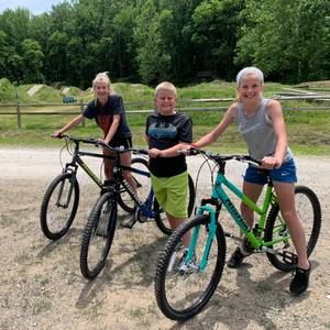 Meet your Posher, Amy